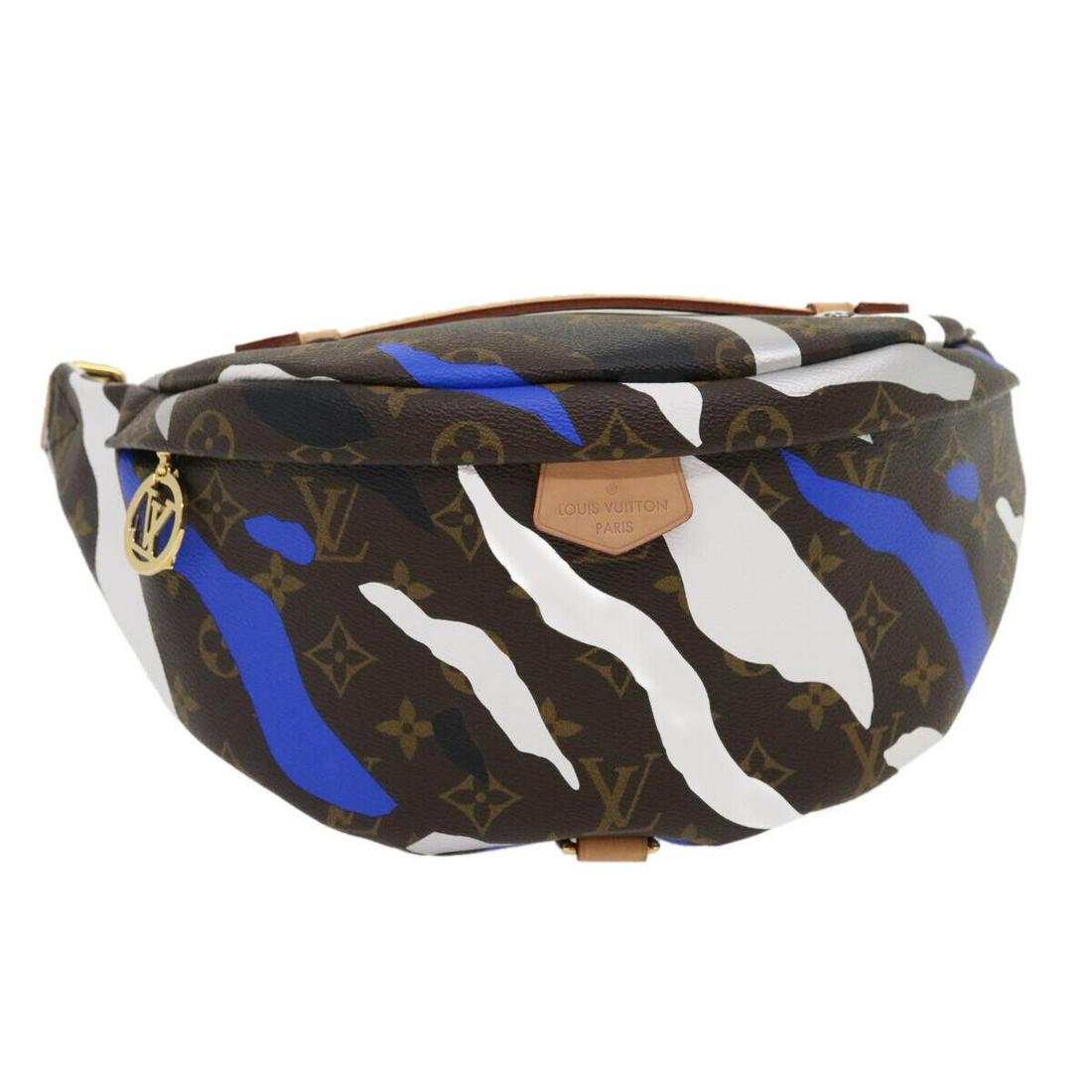 LOUIS VUITTON Monogram League of Legends Bum Bag Shoulder Bag M45106: LOUIS VUITTON Monogram League of Legends Bum Bag Shoulder Bag M45106 Brand: LOUIS VUITTON Style: Shoulder Bag Exterior Material: Monogram Canvas Exterior Color: Monogram Bag Height: 5.5inch(Approx) / 