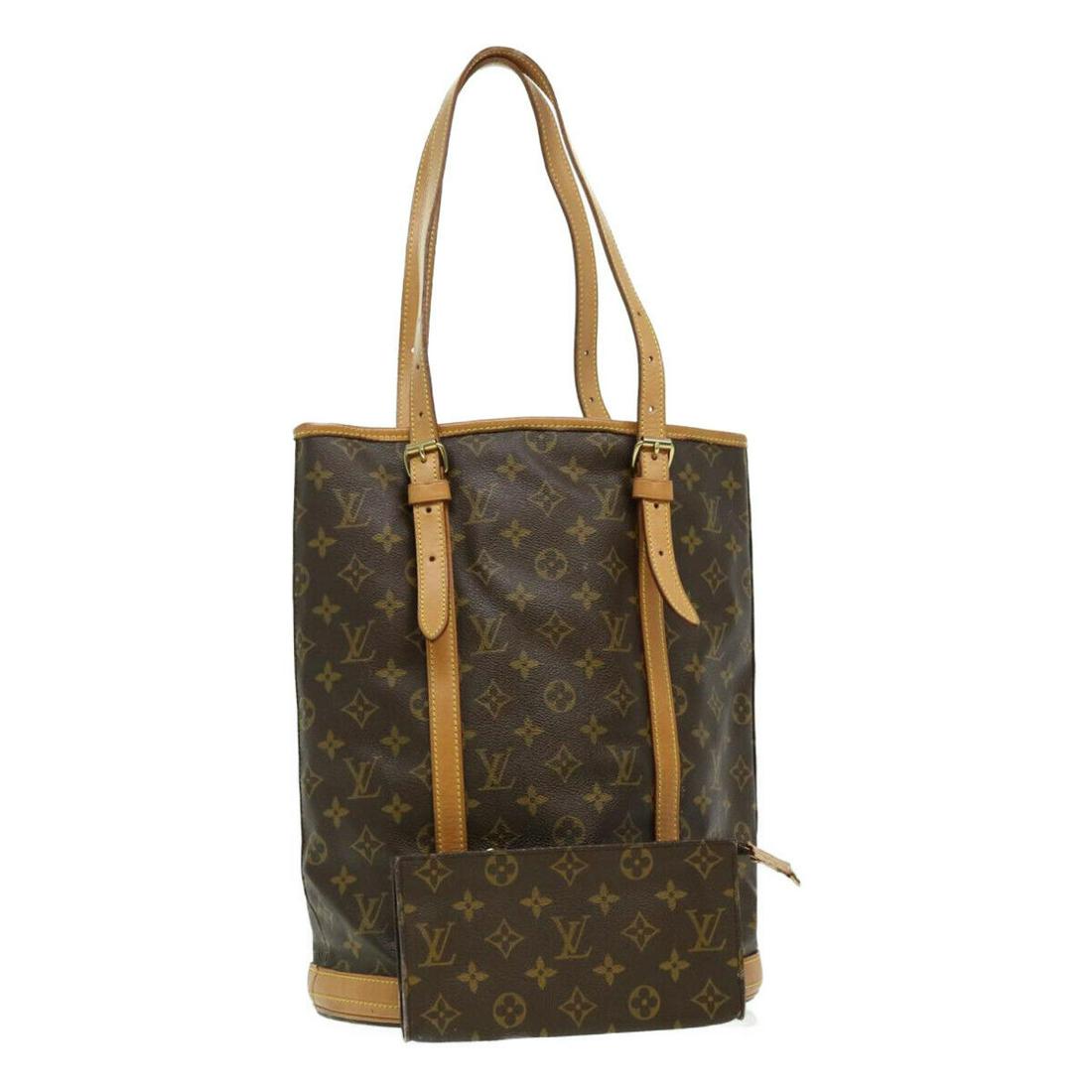 LOUIS VUITTON Monogram Bucket GM Shoulder Bag M42236 LV: LOUIS VUITTON Monogram Bucket GM Shoulder Bag M42236 LV Brand: LOUIS VUITTON Style: Shoulder Bag Material: Monogram Canvas Exterior Color: Monogram Bag Height: 13.4inch(Approx) / 34cm(Approx) Bag Dept