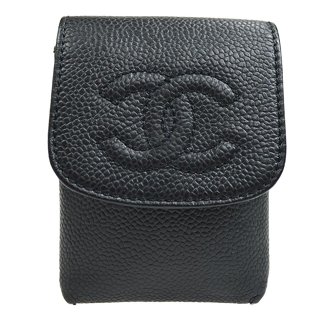 CHANEL CC Logos Cigarette Case Black Caviar Skin Leather Vintage: CHANEL CC Logos Cigarette Case Black Caviar Skin Leather Vintage Outside Condition: B: Reasonable Wear and Tear/Inside Condition: B: Reasonable Wear and Tear The Mynt Guarantee: All items in this auct