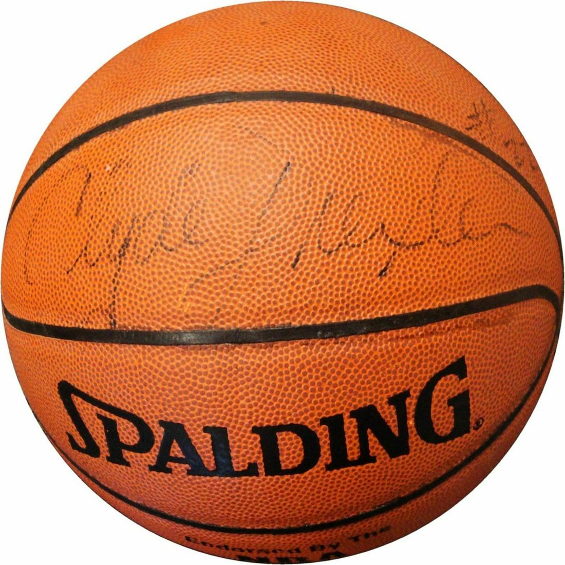 Clyde Drexler Hand signed Autographed Indoor/Outdoor Basketball Blazers: Clyde Drexler Hand signed Autographed Indoor/Outdoor Basketball Blazers Sport: Basketball-NBA Product: Ball Original/Reprint: Original Player: Clyde Drexler Pre-Owned PLEASE NOTE: Framed Large or heav