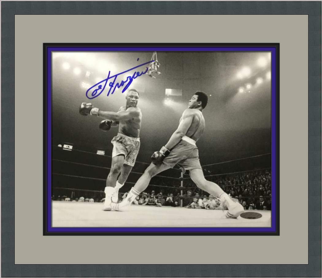 Joe Frazier The Fight Boxing Signed Custom Framed B&W PHOTO Triple Crown COA: Joe Frazier The Fight Boxing Signed Custom Framed B&W PHOTO Triple Crown COA Modified Item: No Product: Photo Player: Joe Frazier Sport: Boxing Autograph Authentication: Triple Crown Signed: Yes Team: