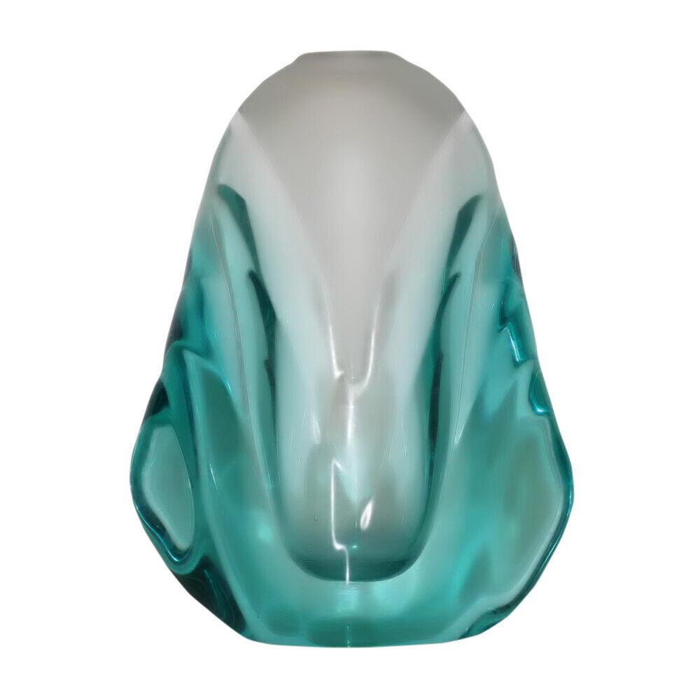 Art Deco Style Glass Bottle: Art Deco Style Glass Bottle Style: Art Deco Type: Bottle Color: Aqua Pre-Owned The MYNT Guarantee: All items in this auction are guaranteed to be 100% authentic. At Your Service: At MYNT, our Customer