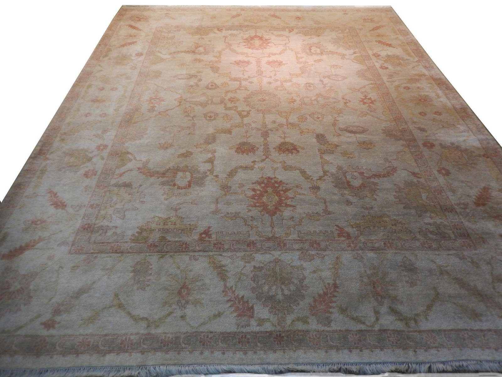12' x 15' White Grey Oushak Rug 25751A: 12' x 15' White Grey Oushak Rug 25751A Size in Feet: Width: 12 x Length: 15 Size in Inches: Width:144 in x Length: 180 in Colors: White Grey Brownish Weave: 100% Handmade Pile: 3/8 Wool Style: Oushak 