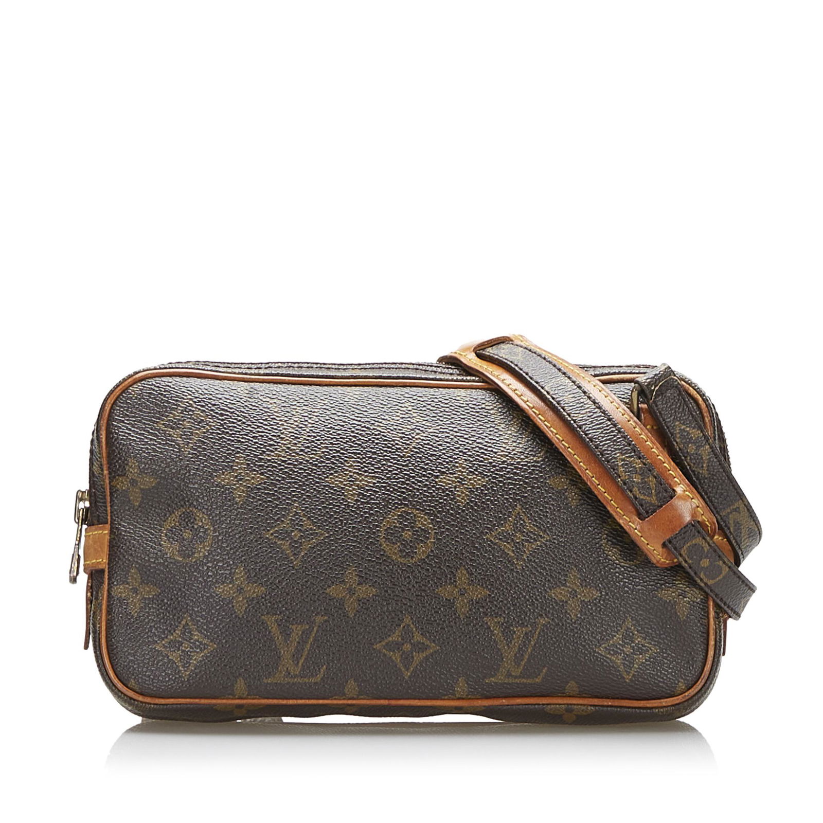 Louis Vuitton Monogram Marly Bandouliere: Louis Vuitton Monogram Marly Bandouliere The Marly Bandouliere features a monogram canvas body with leather trim an adjustable flat strap and a top zip closure. Brand: Louis Vuitton Model: Monogram Ma