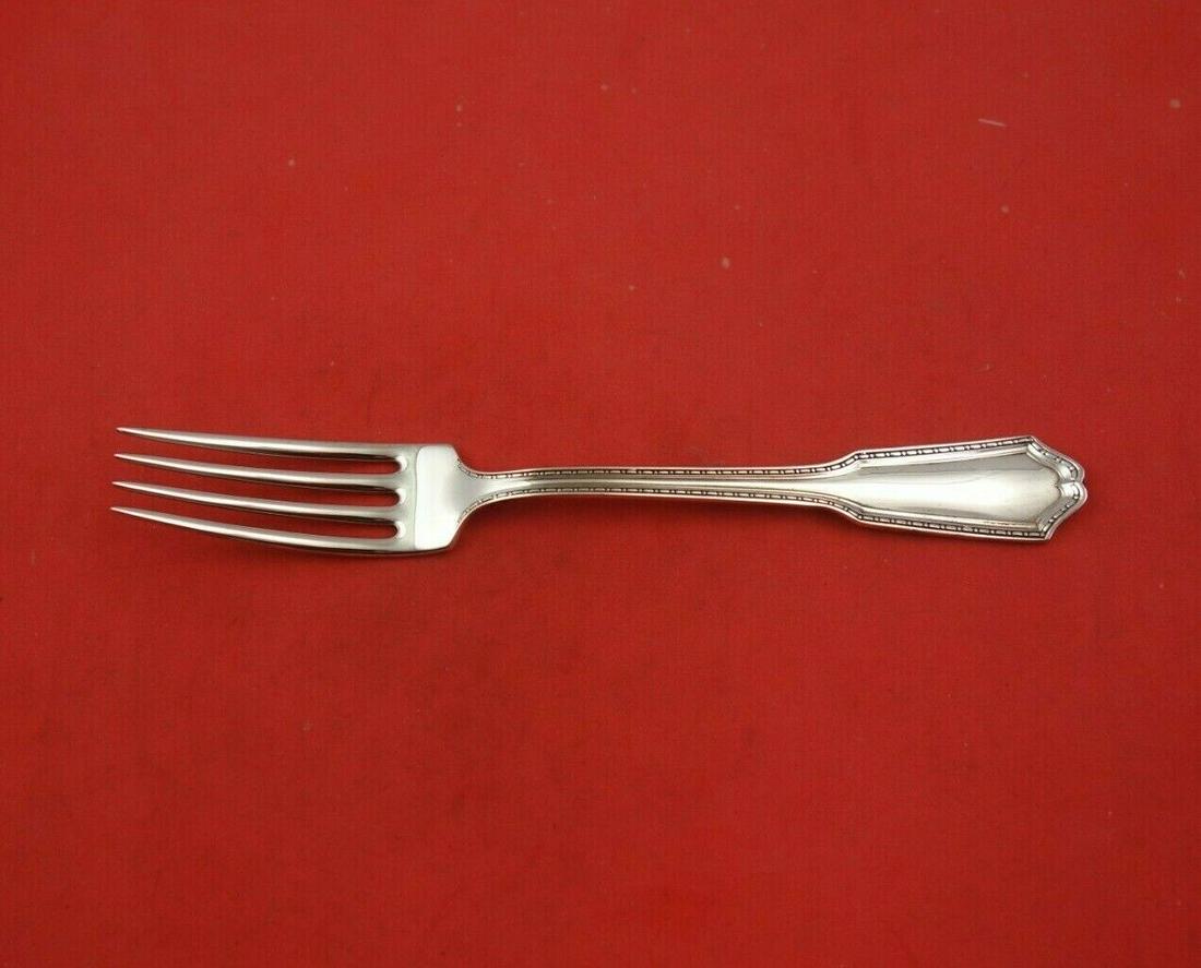 Roanoke by Gorham Sterling Silver Dinner Fork 7 3/4" Flatware Heirloom Antique: Roanoke by Gorham Sterling Silver Dinner Fork 7 3/4" Flatware Heirloom Antique Roanoke by gorhamsterling silver dinner fork 7 3/4" in the pattern roanoke by gorham. It is not monogrammed and is in exc