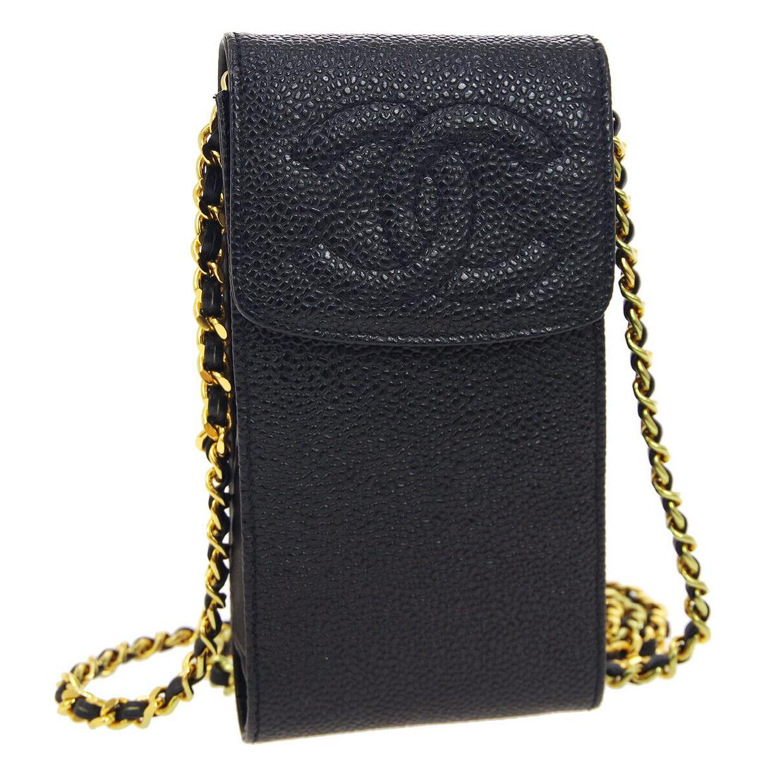 CHANEL CC Chain Shoulder Bag Pochette 4671031 Purse Black Caviar Skin: CHANEL CC Chain Shoulder Bag Pochette 4671031 Purse Black Caviar Skin Size: Small Accents: Logo Style: Shoulder Bag Pochette Handle Style: Crossbody Strap Bag Height: 6.5 Exterior Material: Caviar Ski