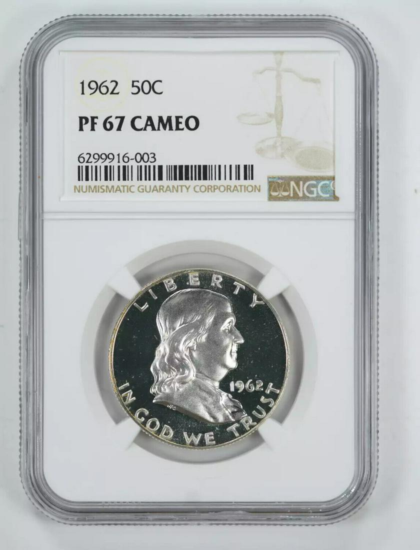 1962 PROOF FRANKLIN HALF DOLLAR 50C NGC CERTIFIED PF 67 CAMEO (003): 1962 PROOF FRANKLIN HALF DOLLAR 50C NGC CERTIFIED PF 67 CAMEO (003) Certification: NGC Composition: Silver Grade: PF-67 Year: 1962 Circulated/Uncirculated: Uncirculated Strike Type: PR Mint Location: 