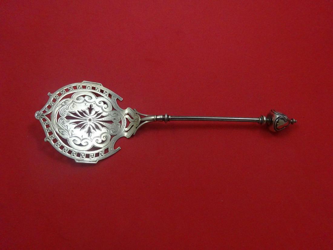 Gothic Dome by George Sharp Sterling Silver Tomato / Waffle Server 9": Gothic Dome by George Sharp Sterling Silver Tomato / Waffle Server 9" Gothic dome by george sharp sterling silver tomato / waffle server 9" in the pattern gothic dome by george sharp. It is not monogr