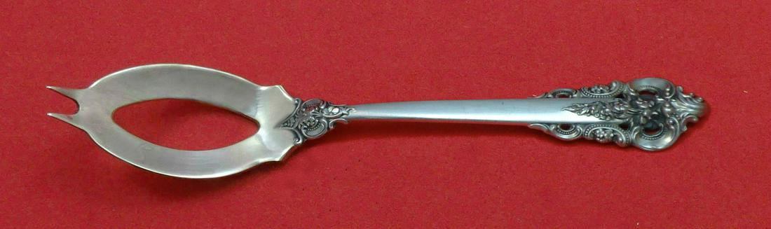 Grande Baroque By Wallace Sterling Silver Olive Spoon Ideal 5 5/8" Custom Made: Grande Baroque By Wallace Sterling Silver Olive Spoon Ideal 5 5/8" Custom Made Grande baroque by wallace sterling silver custom made ideal olive spoon 5 5/8" in the pattern grande baroque by wallace. 
