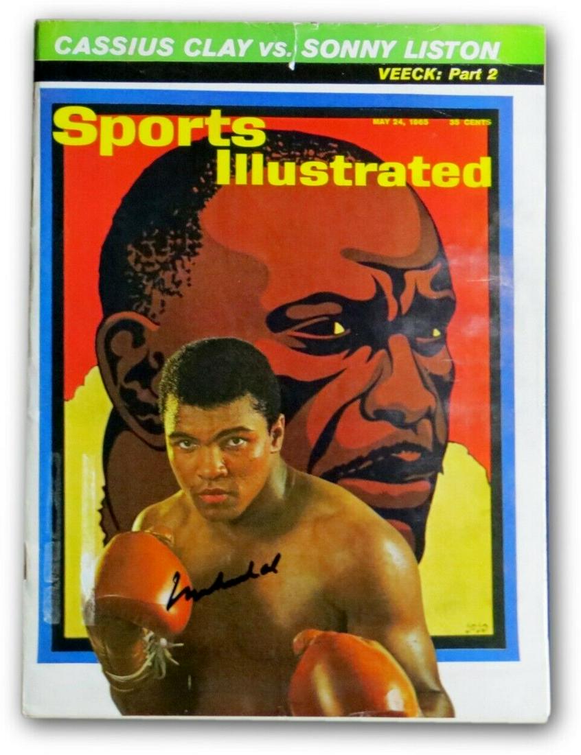 Muhammad Ali Signed Autographed Sports Illustrated Magazine 5/24/65 JSA: Muhammad Ali Signed Autographed Sports Illustrated Magazine 5/24/65 JSA Sport: Boxing Product: Memorabilia Original/Reprint: Original Player: Muhammad Ali Autograph Authentication: James Spence (JSA) 