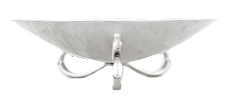 Sterling Silver Bowl: Sterling Silver Bowl Creator:: Wallace Silversmiths (Manufacturer) Dimensions:: Height: 3 in (7.62 cm) Dimensions:: Diameter: 8 in (20.32 cm) Materials and Techniques:: Sterling Silver Place of Origin