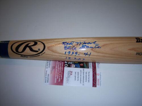JAMES RED MOORE ELITE GIANTS NEGRO LEAGUES JSA/COA SIGNED BAT: JAMES RED MOORE ELITE GIANTS NEGRO LEAGUES JSA/COA SIGNED BAT Sport: Baseball-MLB Product: Bat Original/Reprint: Original Pre-Owned PLEASE NOTE: Framed Large or heavy Items do not have shipping costs 