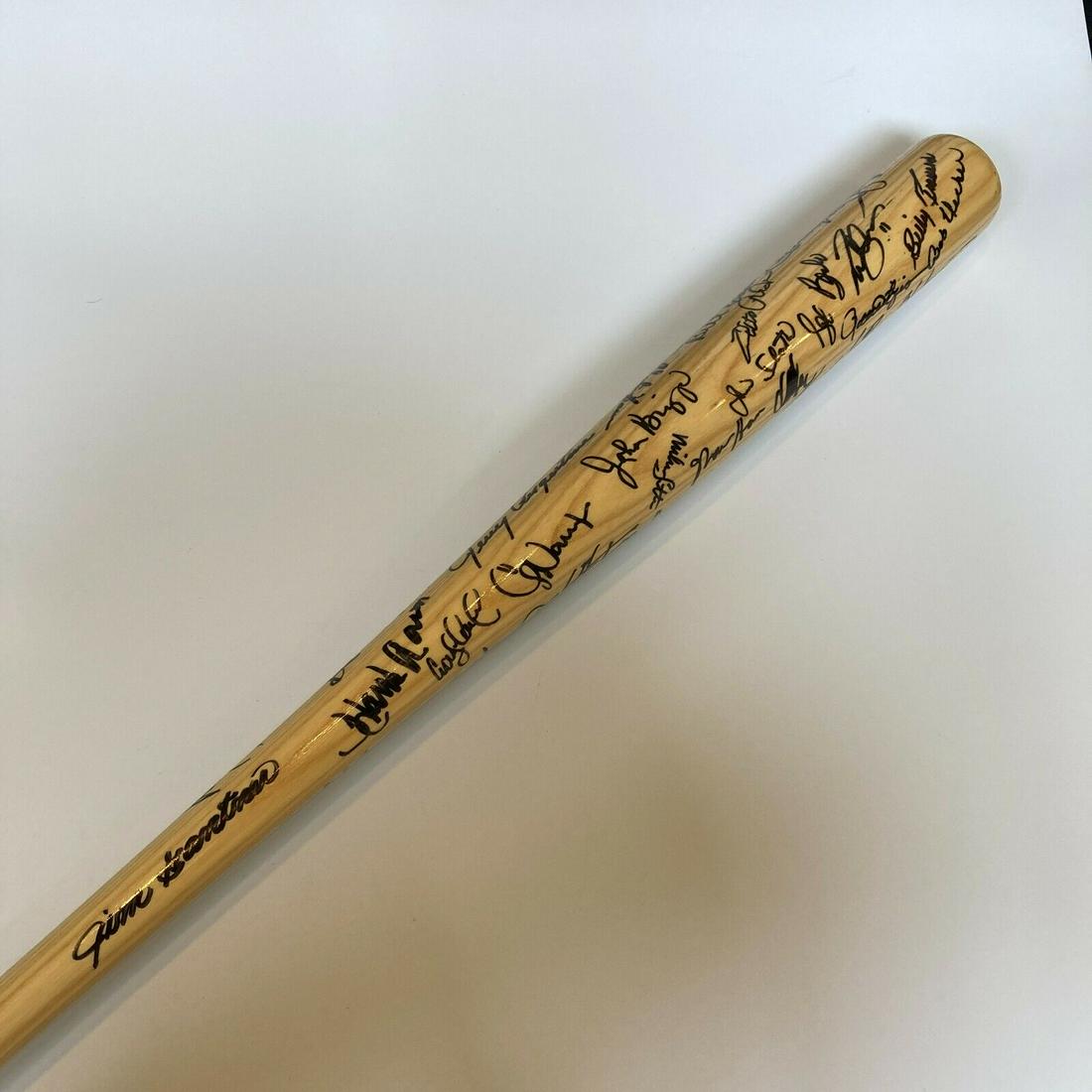Hank Aaron Milwaukee Brewers Wall of Honor Signed Bat 30 Sigs MLB: Hank Aaron Milwaukee Brewers Wall of Honor Signed Bat 30 Sigs MLB Product: Bat Sport: Baseball-MLB Autograph Authentication: MLB Authentic Original/Reprint: Original Pre-Owned PLEASE NOTE: Framed Larg