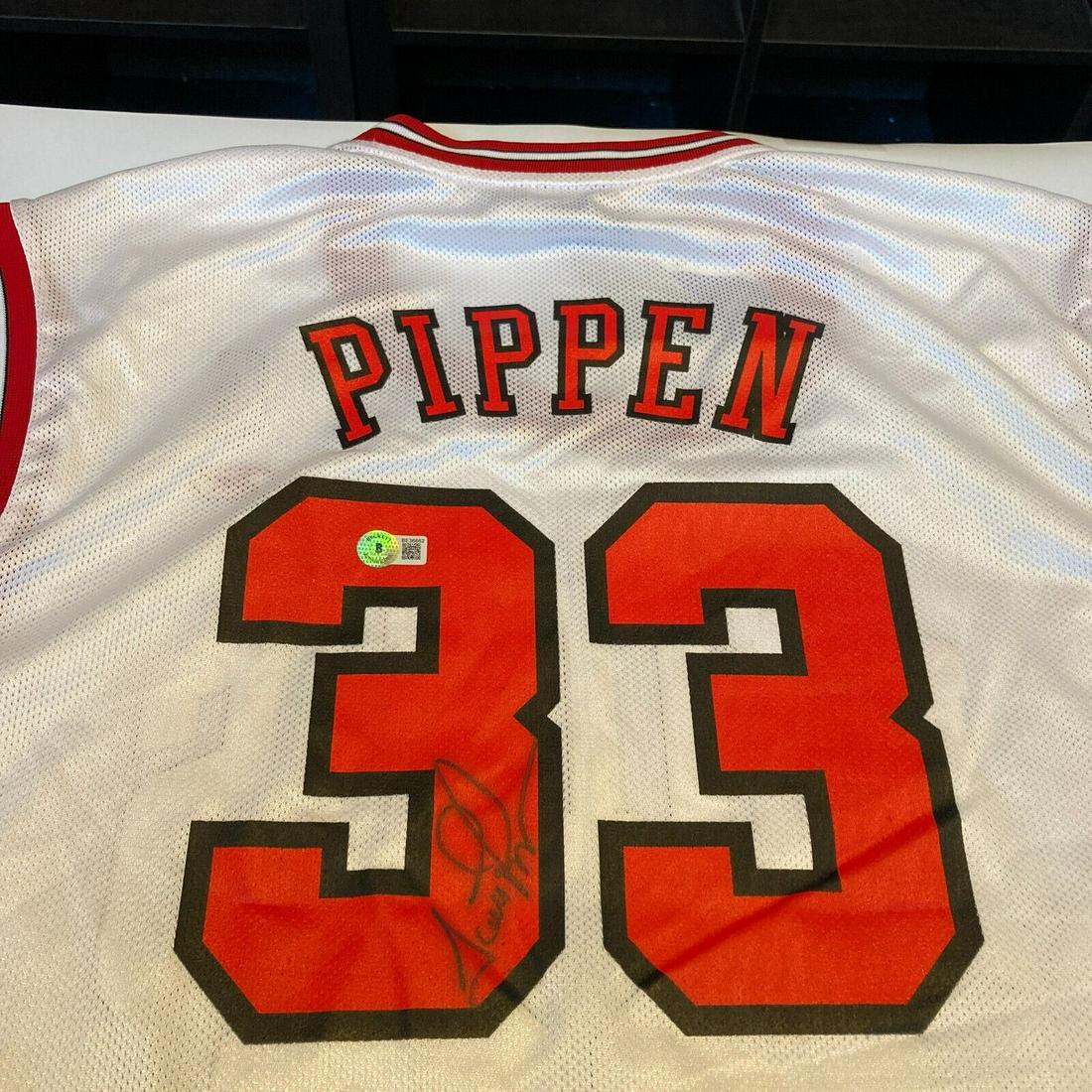 scottie pippen white bulls jersey