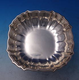 Chippendale by Reed and Barton Sterling Silver Serving Bowl (1 of 7)