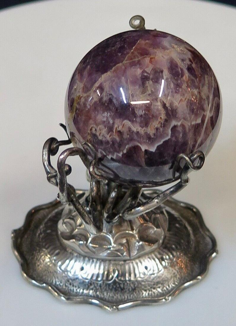 Vintage "Mystical" Orb/Sterling Silver Paperweight: Vintage "Mystical" Orb/Sterling Silver Paperweight Handmade: Yes Pre-Owned PLEASE NOTE: THE ITEMS IN THIS AUCTION ARE NOT HOUSED IN OUR NYC WAREHOUSE. LOCAL PICK UP IS NOT AN OPTION AND ALL ITEMS MUST