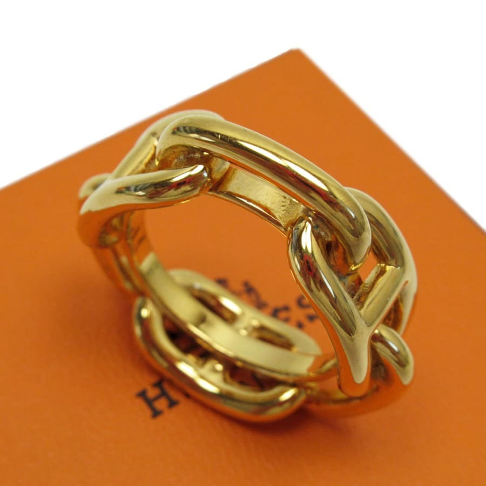 Hermes HERMES scarf ring Shane d'ancle gold metal material: Hermes HERMES scarf ring Shane d'ancle gold metal material Brand: Hermes Type: Scarf ring Gender: Women Color: Gold Size (HxWxD): 2cm x 1cm / 0.78 x 0.39 Condition: Used (very good) Overall: Haze The