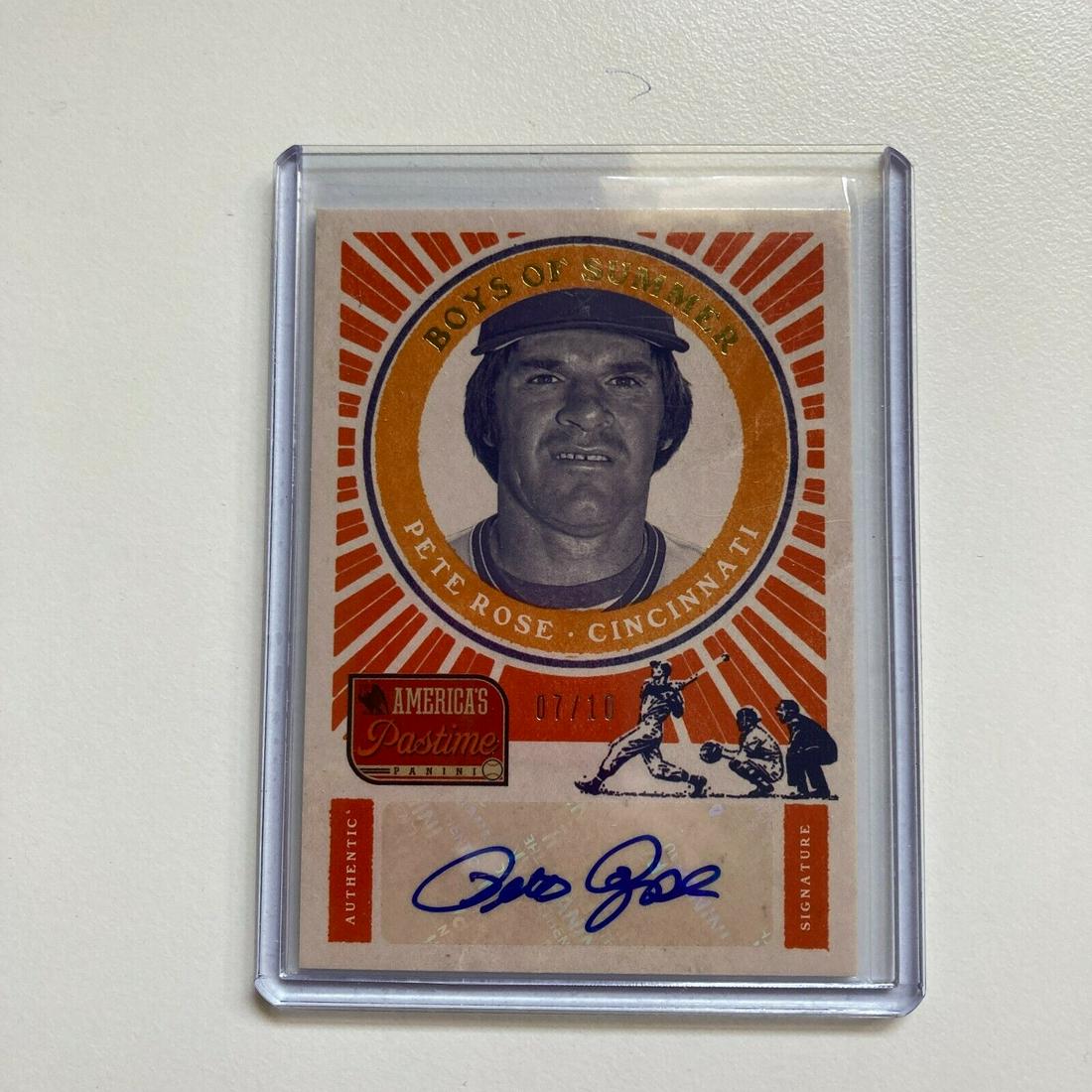 2014 Panini Pete Rose #7/10 Boys Of Summer Signed Autographed Baseball Card Auto: 2014 Panini Pete Rose #7/10 Boys Of Summer Signed Autographed Baseball Card Auto Player/Athlete: Pete Rose Type: Sports Trading Card Manufacturer: Panini Sport: Baseball Product: Ball Original/Reprint