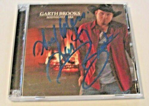 GARTH BROOKS FAMOUS COUNTRY SINGER MIDNIGHT FIRES GOD BLESS W/COA SIGNED CD: GARTH BROOKS FAMOUS COUNTRY SINGER MIDNIGHT FIRES GOD BLESS W/COA SIGNED CD Original/Reproduction: Original Industry: Music Pre-Owned PLEASE NOTE: Framed Large or heavy Items do not have shipping cost