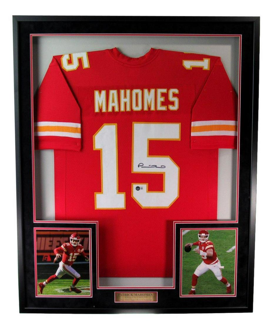 Patrick Mahomes Autographed Football Jersey Chiefs Framed Beckett 177525: Patrick Mahomes Autographed Football Jersey Chiefs Framed Beckett 177525 Sport: Football-NFL Product: Jersey Original/Reprint: Original Team: Kansas City Chiefs Autograph Authentication: BAS/Beckett L