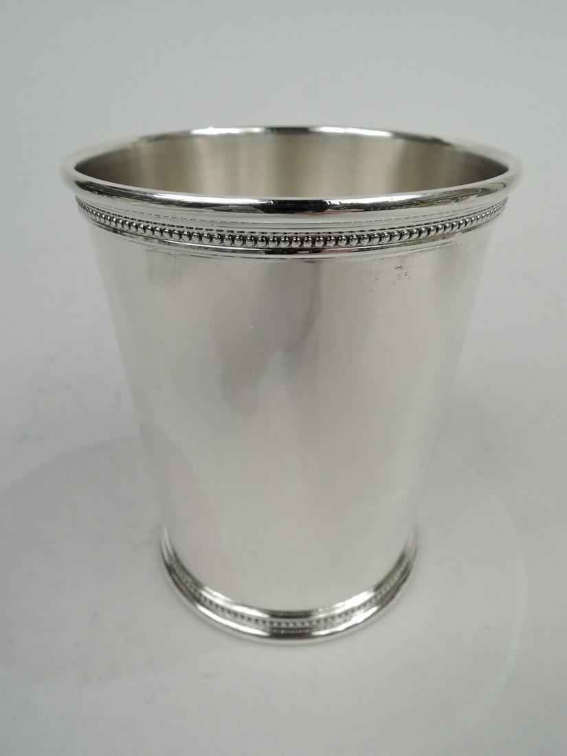 Scearce Mint Julep Barware Cup American Sterling Silver Reagan 2nd Term 1985/9: Scearce Mint Julep Barware Cup American Sterling Silver Reagan 2nd Term 1985/9 Composition: Sterling Silver (.925) Style: Modern Age: Post-1940 Reagan-era sterling silver mint julep cup. Made by Scear