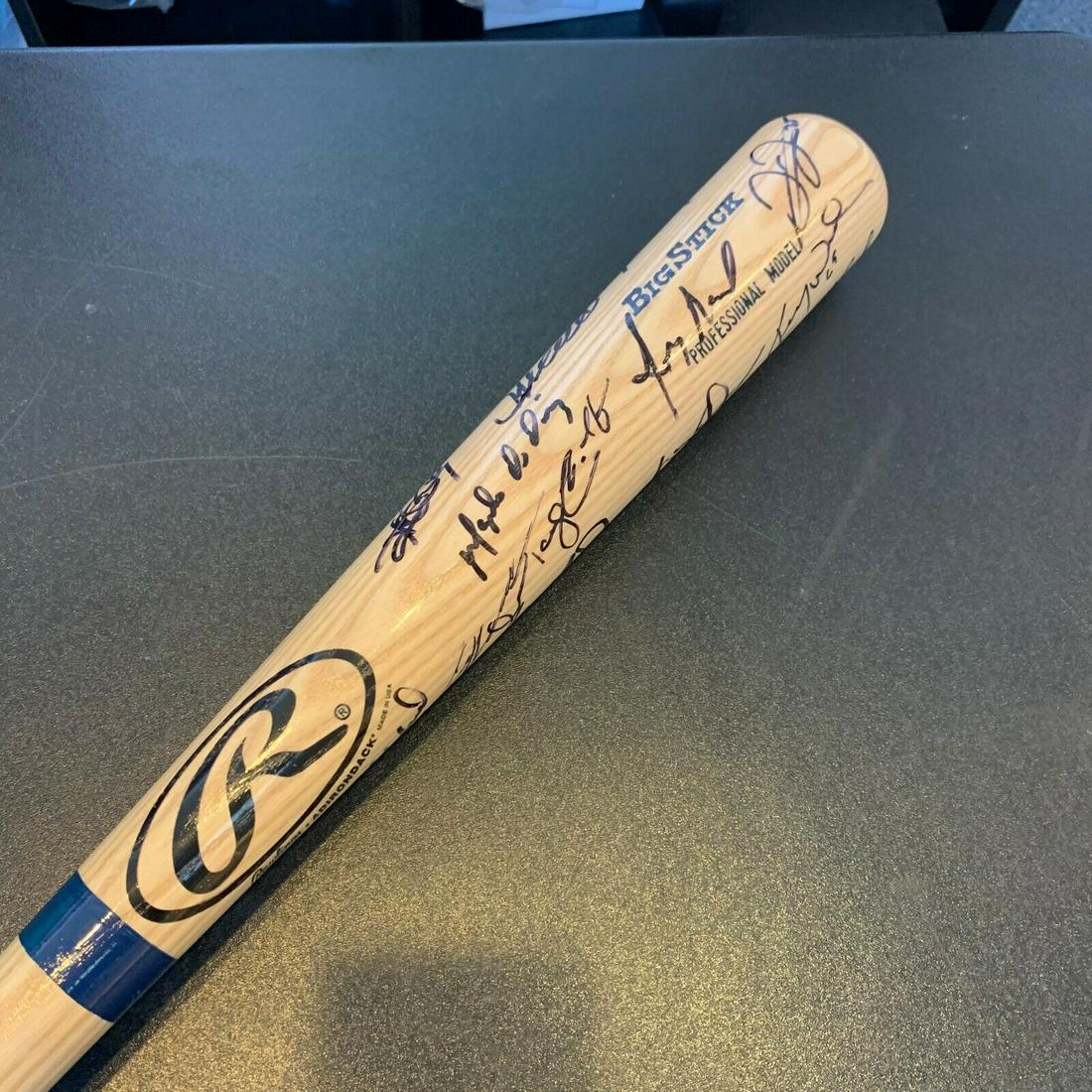 Frank Thomas Chicago White Sox Greats Multi Signed Rawlings Baseball Bat: Frank Thomas Chicago White Sox Greats Multi Signed Rawlings Baseball Bat Product: Bat Sport: Baseball-MLB Original/Reprint: Original Pre-Owned PLEASE NOTE: Framed Large or heavy Items do not have ship