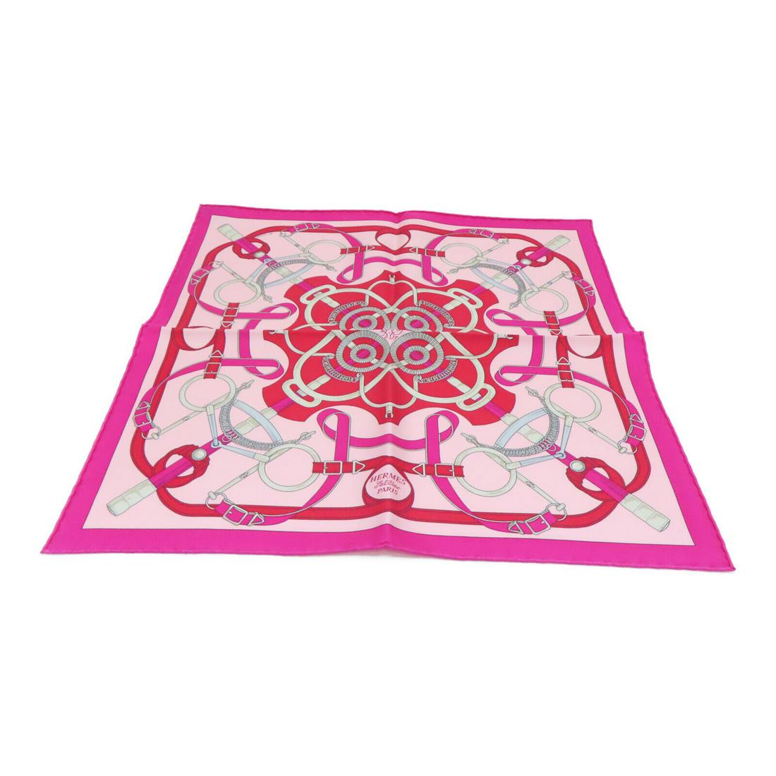 Hermes Scarf 40 Scarves Silk Pink: Hermes Scarf 40 Scarves Silk Pink Style: Calfskin Material: silk Color: Pink Size Type: Regular Type: Calfskin Frame Color: Pink A+: Pristine The Mynt Guarantee: All items in this auction are guarante
