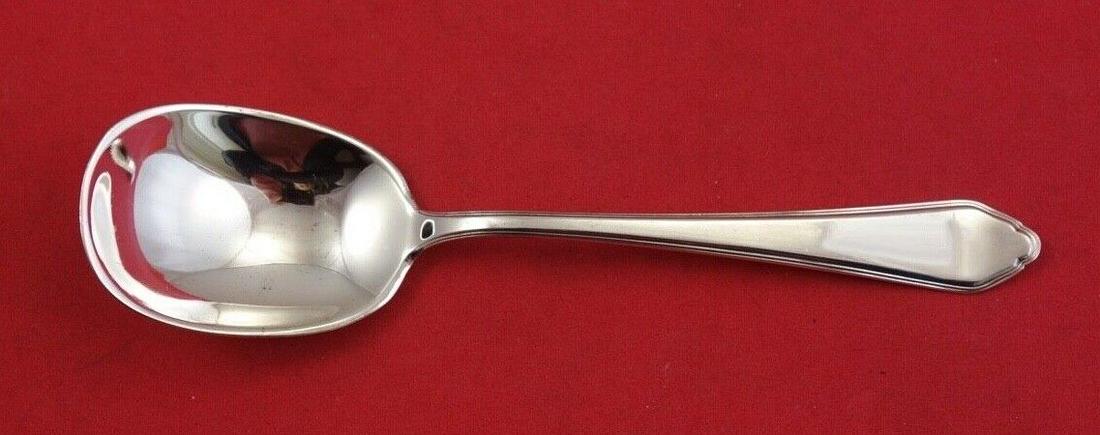 Gilbert Stuart by Blackinton Sterling Silver Sugar Spoon 5 7/8": Gilbert Stuart by Blackinton Sterling Silver Sugar Spoon 5 7/8" Gilbert stuart by blackinton sterling silver sugar spoon 5 7/8" in the pattern gilbert stuart by blackinton. It is not monogrammed and i