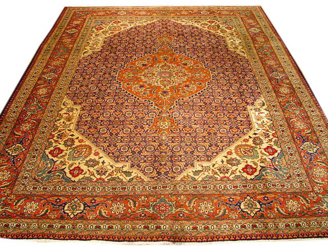 10 x 13 Tiger Orange Persian Tabriz Mahi: 10 x 13 Tiger Orange Persian Tabriz Mahi Free continental US Shipping Size in Feet: Width: 10 x Length: 13 Size in Inches: Width:120 in x Length: 156 in Colors: Tiger Orange Ivory Dark Indigo Weave: 1