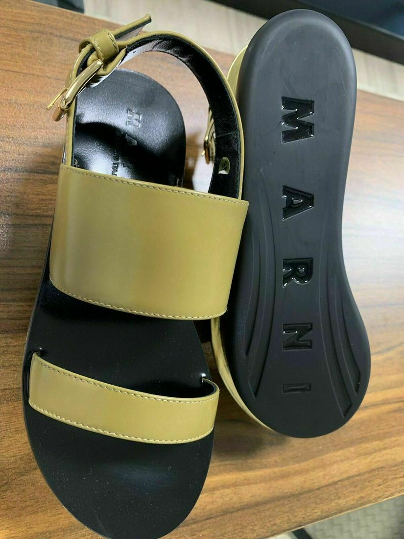 MARNI Iconic Wedge Platform Sandals Boots Shoes: MARNI Iconic Wedge Platform Sandals Boots Shoes Style: WEDGE PLATFORM SANDALS Heel Height: High heel (5-8 cm) Accents: HOT SEXY COOL DELUXE FASHION DANSE PLAGUE MYKONOS HOT SEXY COOL LUXURY FASHION DA