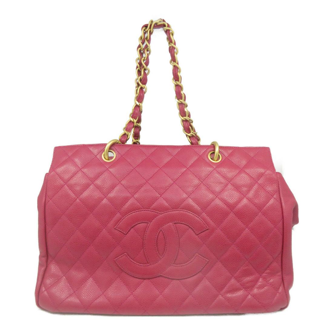 Chanel Quilted CC GHW Tote Bag Caviar Leather Red: Chanel Quilted CC GHW Tote Bag Caviar Leather Red Style: Tote Bag Exterior Material: Caviar skin (grained Calfskin) Exterior Color: Red Bag Height: 9.4 Bag Depth: 7.1 Bag Length: 13.4 Size Type: Regul