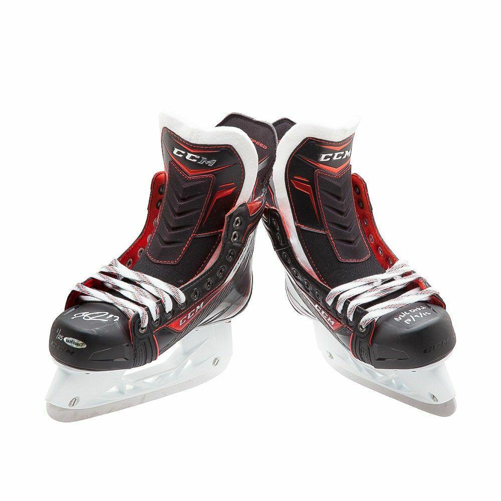 Connor McDavid Autograph CCM Jetspeed Skates Oilers NHL Debut 10/9/15 12/25: Connor McDavid Autograph CCM Jetspeed Skates Oilers NHL Debut 10/9/15 12/25 Sport: Hockey Original/Reprint: Original Player: Connor McDavid Team: Edmonton Oilers Autograph Authentication: Upper Deck P