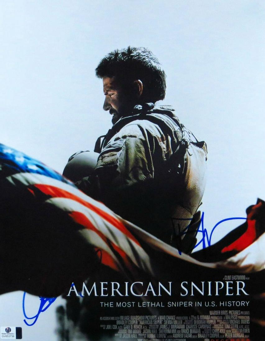 Clint Eastwood Bradley Cooper Autographed 11X14 Photo American Sniper: Clint Eastwood Bradley Cooper Autographed 11X14 Photo American Sniper Industry: Movies Object Type: Photograph Original/Reproduction: Original Signed By: Clint Eastwood Bradley Cooper Autograph Authen