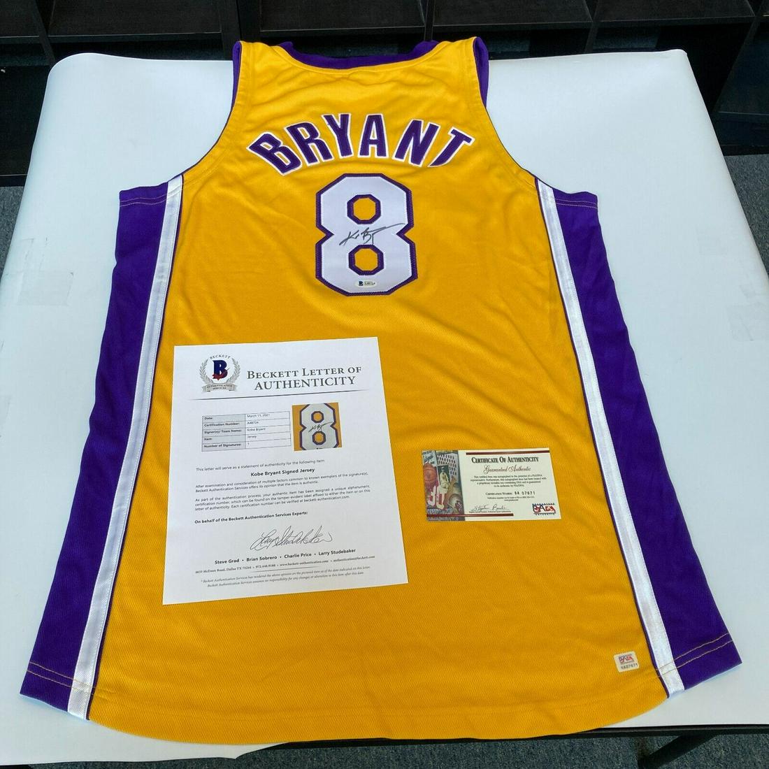 Kobe Bryant Signed 1999 Finals Game Issued Los Angeles Lakers Jersey