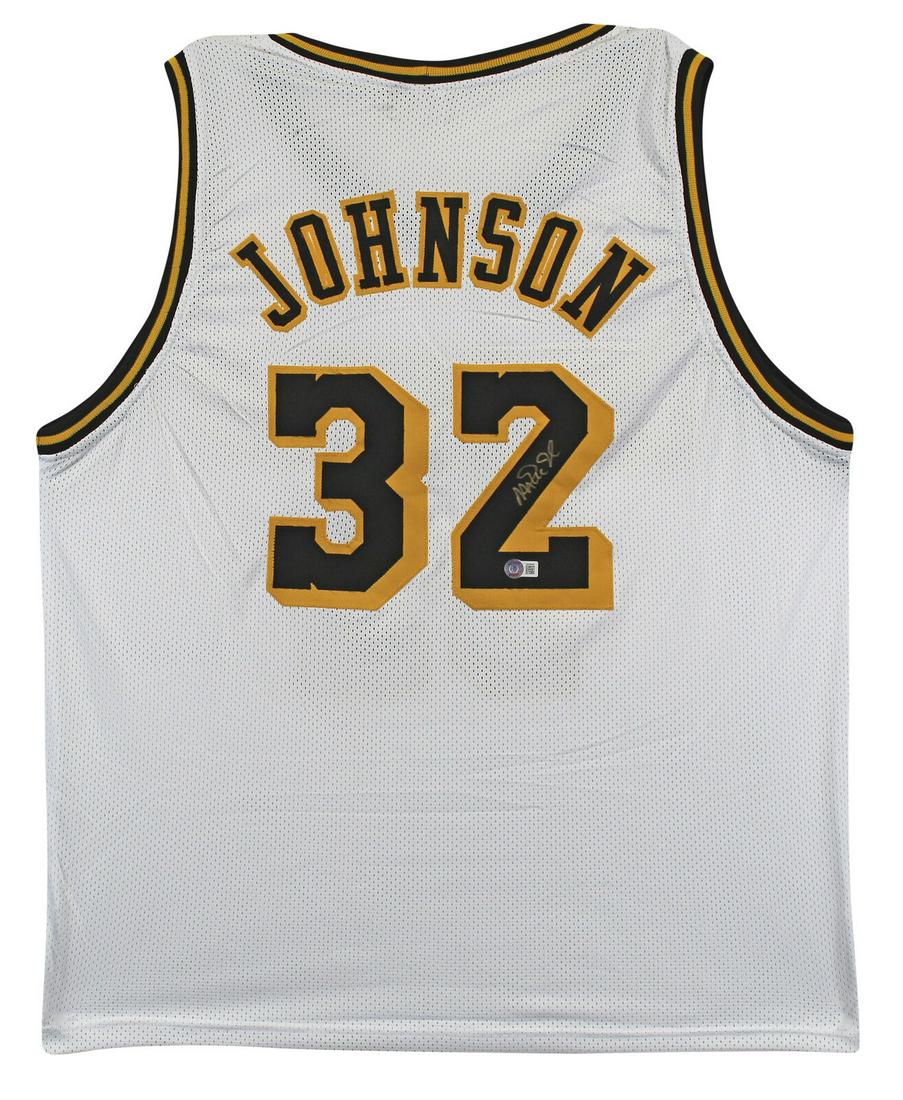 Magic Johnson Signed White Pro Style Jersey w/ Black #s BAS Witnessed: Magic Johnson Signed White Pro Style Jersey w/ Black #s BAS Witnessed Sport: Basketball Product: Jersey Original/Reprint: Original Player: Magic Johnson Autograph Authentication: Beckett Team: Los Ang