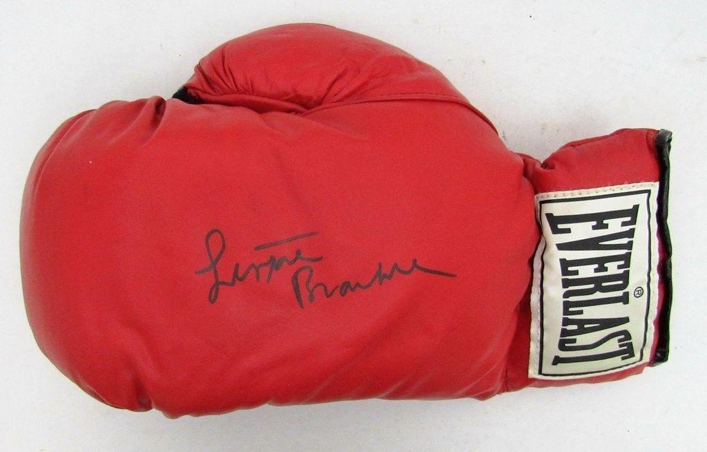 Livingstone Bramble Signed Everlast Boxing Glove JSA 134554: Livingstone Bramble Signed Everlast Boxing Glove JSA 134554 Sport: Boxing Product: Glove Original/Reprint: Original Autograph Authentication: JSA Pre-Owned PLEASE NOTE: Framed Large or heavy Items do
