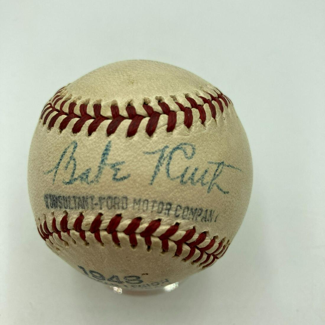 Vintage 1948 Babe Ruth Facsimile Signed Ford Motor Company Mini Frick Baseball: Vintage 1948 Babe Ruth Facsimile Signed Ford Motor Company Mini Frick Baseball Sport: Baseball-MLB Player: Babe Ruth Pre-Owned PLEASE NOTE: Framed Large or heavy Items do not have shipping costs inclu