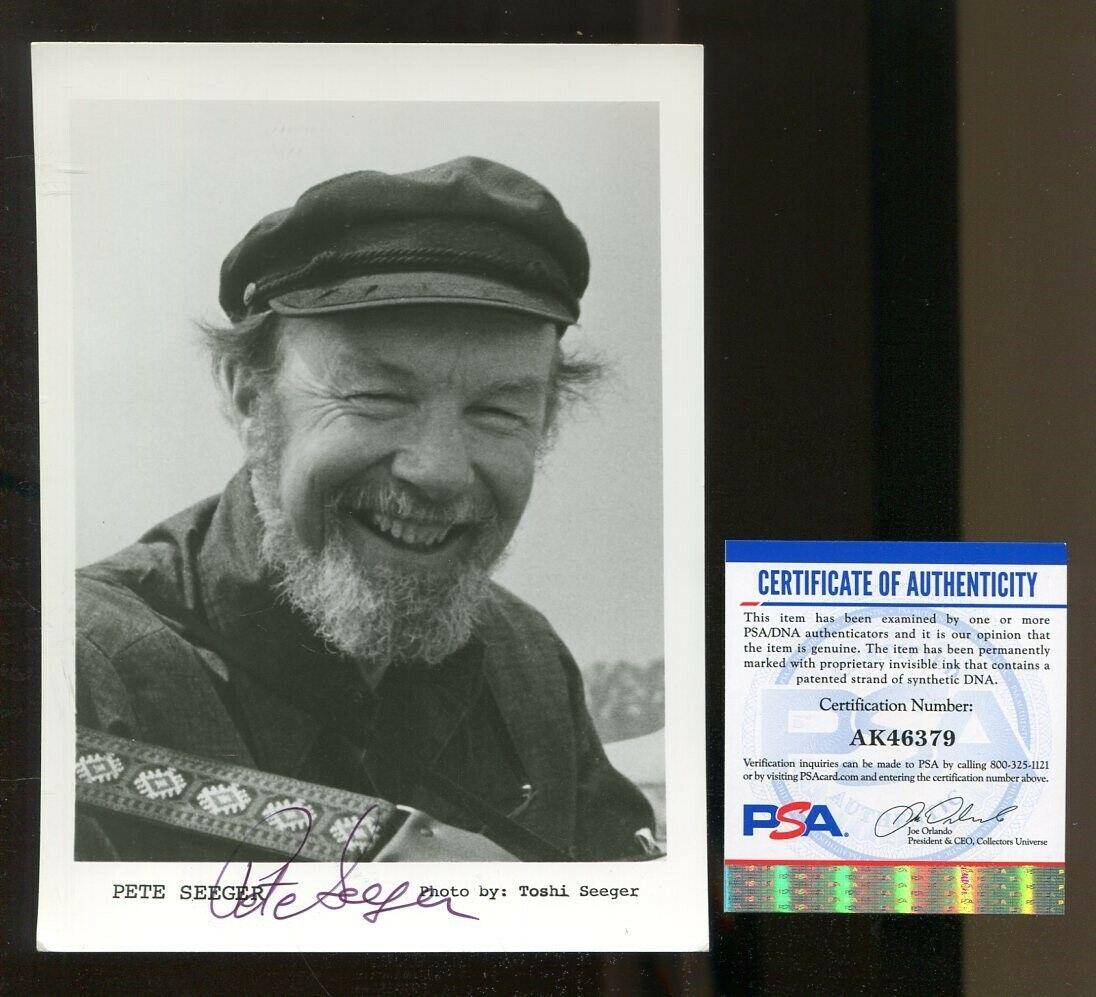 Pete Seeger Signed Photo 7x5" Autographed We Shall Overcome PSA/DNA AK46379: Pete Seeger Signed Photo 7x5" Autographed We Shall Overcome PSA/DNA AK46379 Industry: Music Object Type: Photograph Original/Reproduction: Original Autograph Authentication: Professional Sports (PSA/D