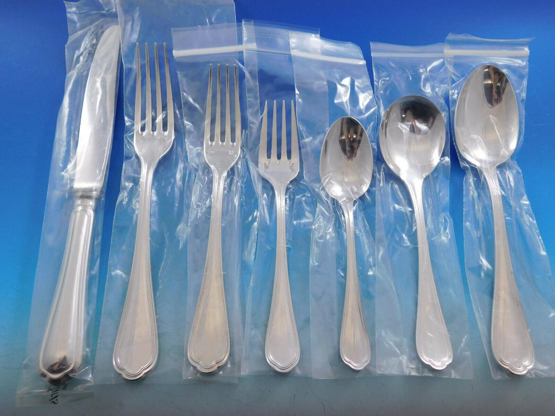 Spatours by Christofle Silverplate Flatware Set Service 60 pcs Dinner Unused: Spatours by Christofle Silverplate Flatware Set Service 60 pcs Dinner Unused Reflective of its 19th century roots, the spatours pattern, which was available in the first christofle catalogue in 1862,