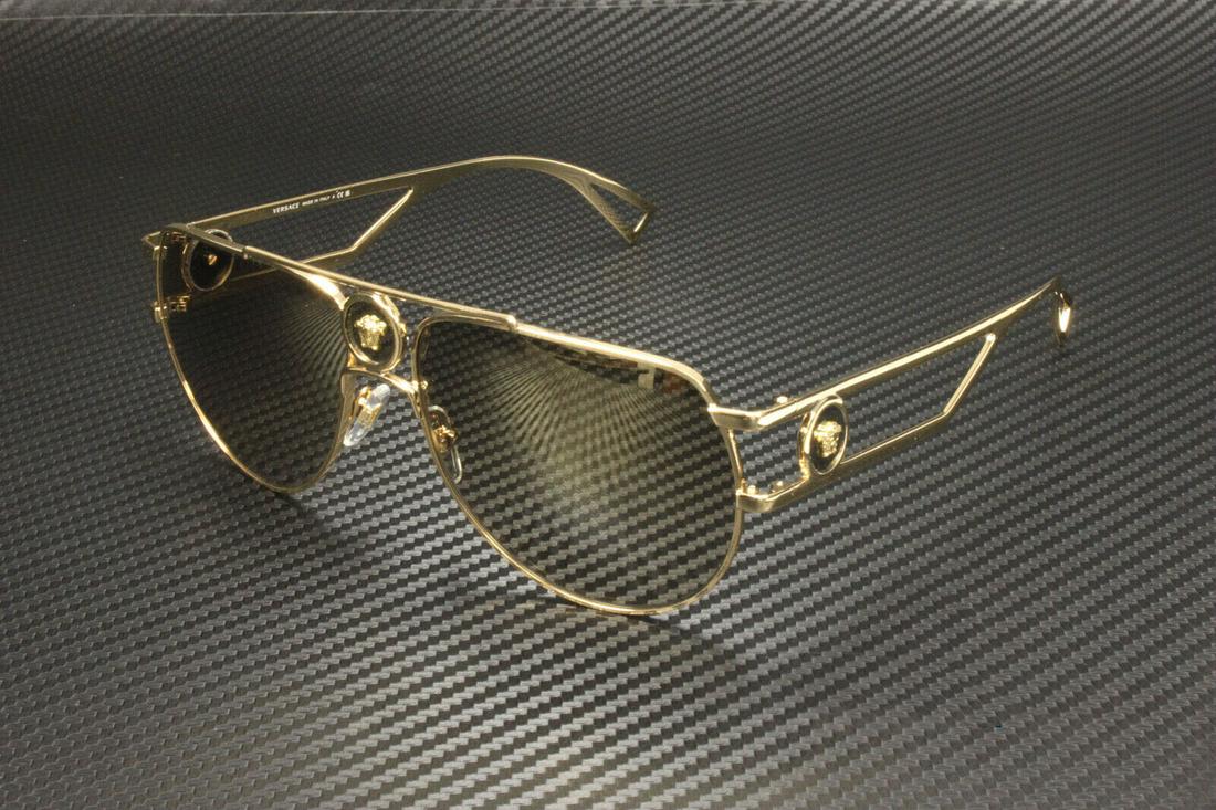 VERSACE VE2225 10027I Gold Pilot Square Mens 60 mm Sunglasses: VERSACE VE2225 10027I Gold Pilot Square Mens 60 mm Sunglasses Lens Technology: Gradient Mirrored Frame Color: Gold Uv Protection: UV400 Type: Sunglasses Lens Material: Mirror Style: Full Rim Frame Mat