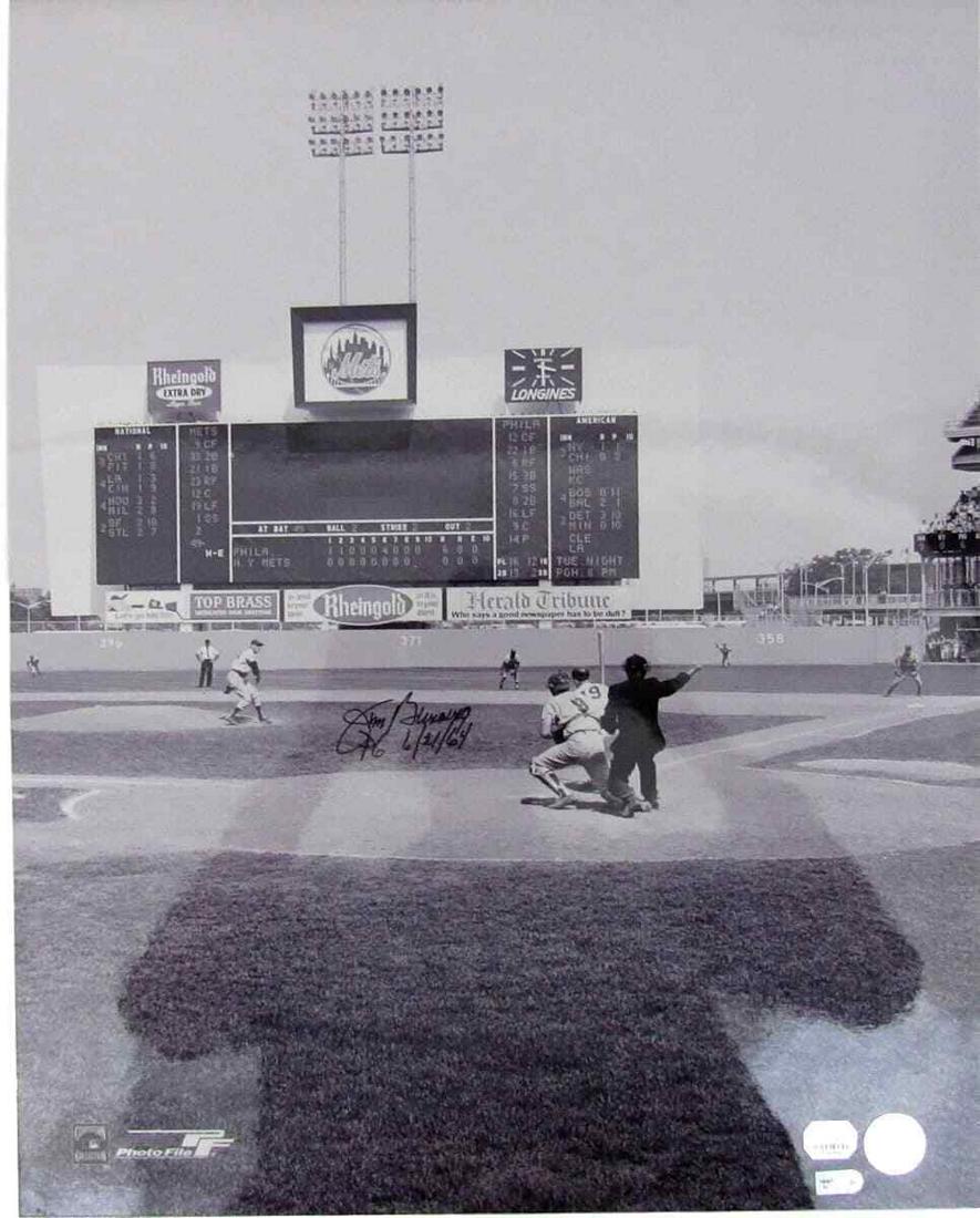 Jim Bunning Signed Phillies 16x20 Photo Perfect Game 6/21/64 129813: Jim Bunning Signed Phillies 16x20 Photo Perfect Game 6/21/64 129813 Sport: Baseball-MLB Product: Photo Original/Reprint: Original Autograph Authentication: Mounted Memories Pre-Owned PLEASE NOTE: Fram