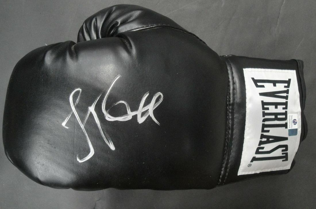 Jamie Foxx Hand Signed Autographed Everlast Boxing Glove Tyson GA GV: Jamie Foxx Hand Signed Autographed Everlast Boxing Glove Tyson GA GV Sport: Boxing Product: Glove Original/Reprint: Original Player: Jamie Foxx Autograph Authentication: Global Authentics (GAI) Pre-Ow