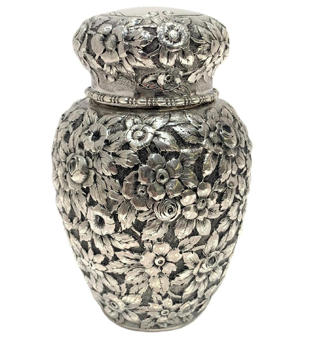 ANTIQUE 925 STERLING SILVER HANDMADE MONOGRAMMED FLORAL BESUMIM HOLDER SPICE BOX: ANTIQUE 925 STERLING SILVER HANDMADE MONOGRAMMED FLORAL BESUMIM HOLDER SPICE BOX Composition: Sterling Silver Maker: Made in Italy Antique 925 Sterling Silver Besumim Holder / Spice Box. Featuring han