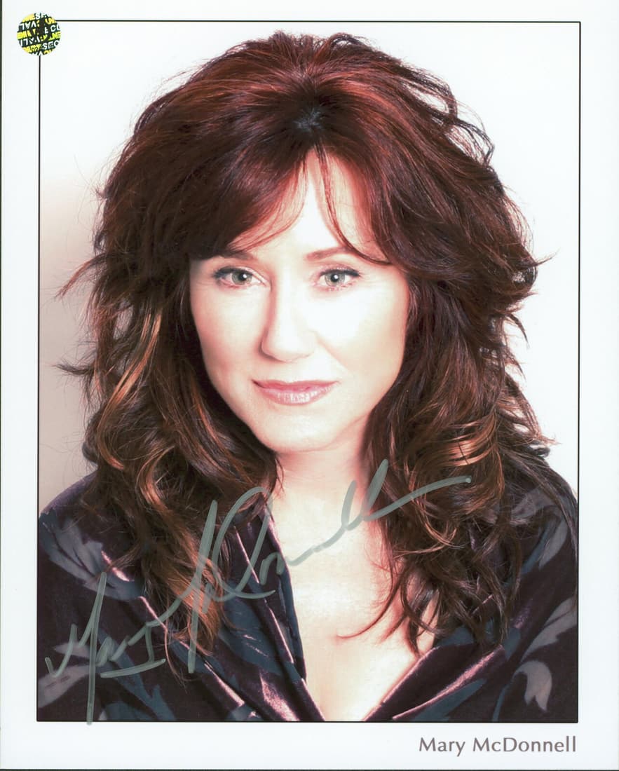 Mary McDonnell Dances with Wolves Signed 8x10 Photo Wizard World 2: Mary McDonnell Dances with Wolves Signed 8x10 Photo Wizard World 2 Industry: Movies Object Type: Photograph Original/Reproduction: Original Autograph Authentication: WWA Product Coa: WWA Product Signe