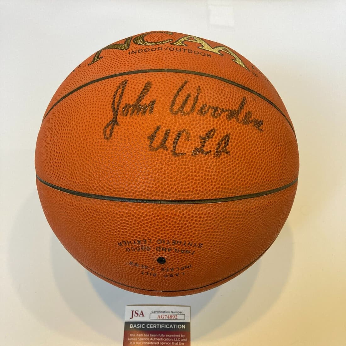 John Wooden "UCLA" Signed Rawlings NCAA Basketball JSA COA: John Wooden "UCLA" Signed Rawlings NCAA Basketball JSA COA Sport: Basketball-NBA Original/Reprint: Original Autograph Authentication: James Spence Authentication (JSA) Product: Ball Pre-Owned PLEASE N