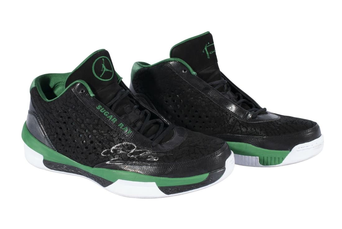 Ray Allen Signed 2010-11 Game Used "Sugar Ray" Jordan Shoes With Beckett COA: Ray Allen Signed 2010-11 Game Used "Sugar Ray" Jordan Shoes With Beckett COA Product: Ball Autograph Authentication: Beckett Player: Ray Allen Original/Reprint: Original Features: Used in Game Pre-Own