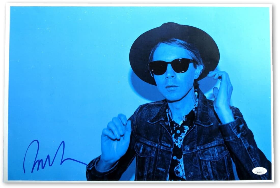Beck Signed Autographed 12X18 Print Blue Light Wearing Hat JSA: Beck Signed Autographed 12X18 Print Blue Light Wearing Hat JSA Industry: Music Object Type: Poster Original/Reproduction: Original Autograph Authentication: James Spence (JSA) Player: Beck Pre-Owned T