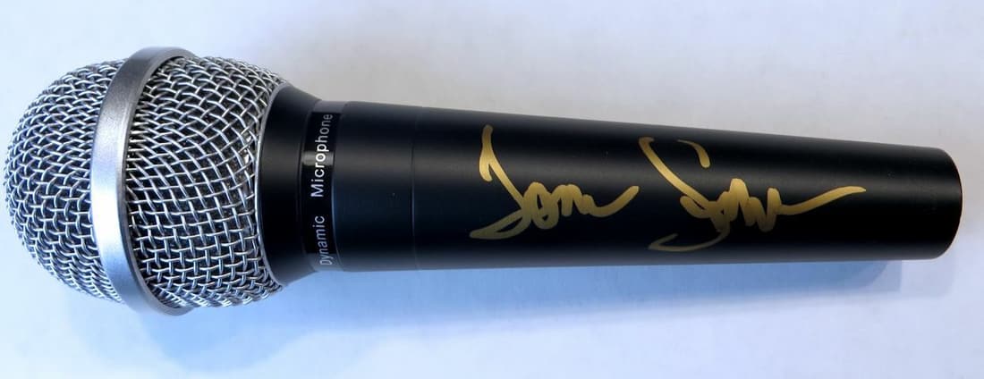 John Stamos Signed Autographed Microphone Full House Beach Boys JSA: John Stamos Signed Autographed Microphone Full House Beach Boys JSA Industry: Music Original/Reproduction: Original Autograph Authentication: James Spence (JSA) Player: John Stamos Pre-Owned The MYNT 