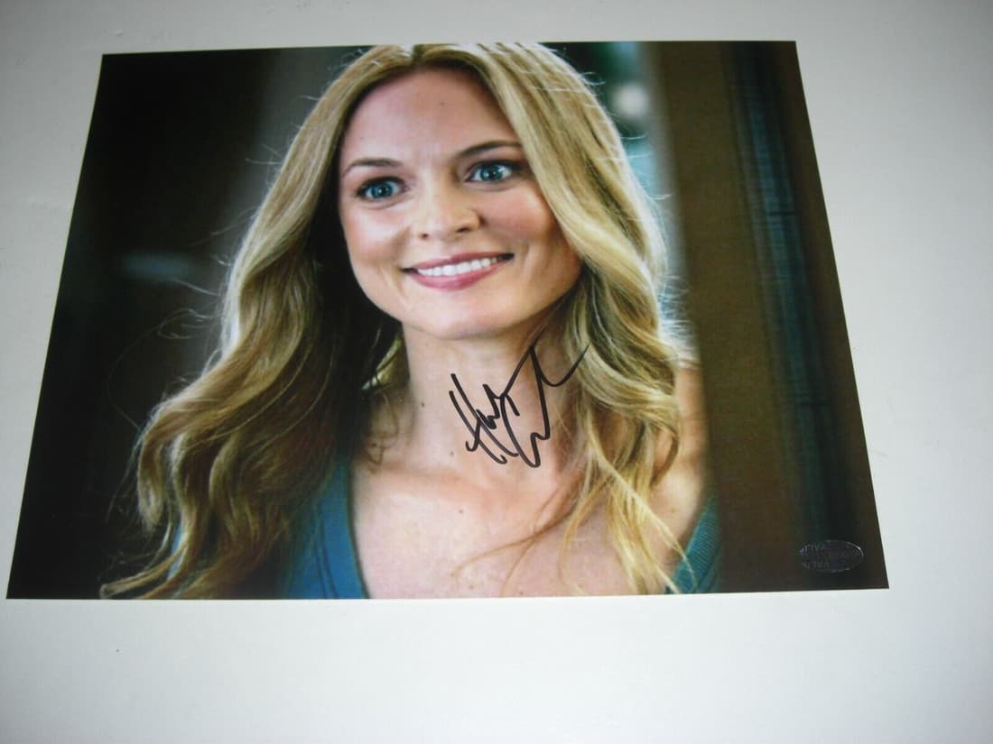 HEATHER GRAHAM THE HANGOVER AUSTIN POWERS ACTRESS W/HOLO SIGNED 8X10 PHOTO: HEATHER GRAHAM THE HANGOVER AUSTIN POWERS ACTRESS W/HOLO SIGNED 8X10 PHOTO Industry: Movies Object Type: Photograph Original/Reproduction: Original Pre-Owned The MYNT Guarantee: All items in this auct