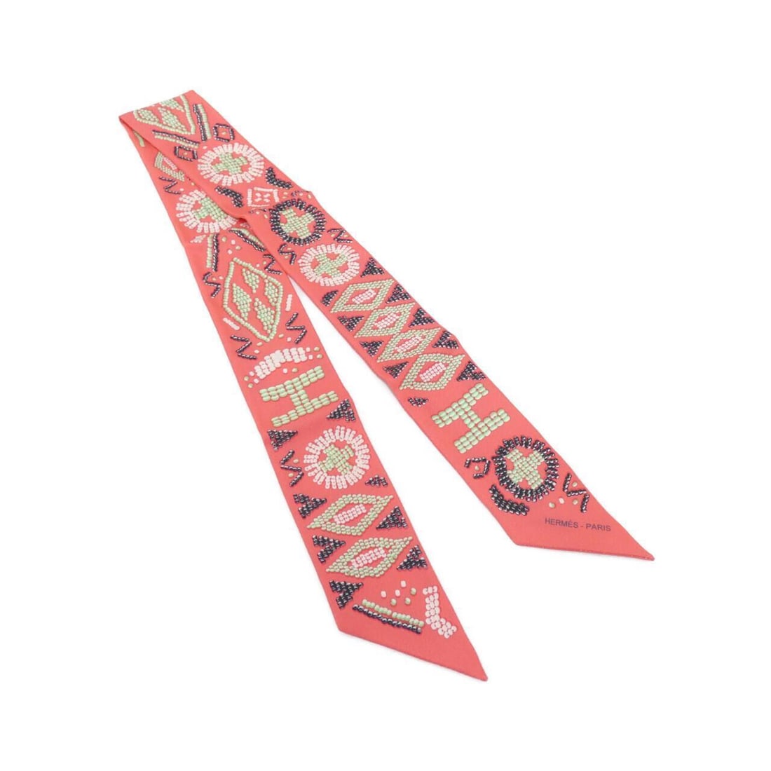 HERMES KELLY EN PERLES Twilly 062552S Scarf: HERMES KELLY EN PERLES Twilly 062552S Scarf Style: Scarf Color: ROSE+VERT+BLACK Material: silk Gender: Unisex Size: W x H 86cmx5cm Type: Scarf AB: Very Good The Mynt Guarantee: All items in this aucti